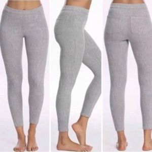 SPANX gray snakeskin print leggings/jeggings with‎ pockets. EUC! (S)